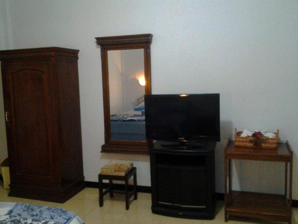Hotel Wisma Djaja Syariah Bojonegoro Pokój zdjęcie