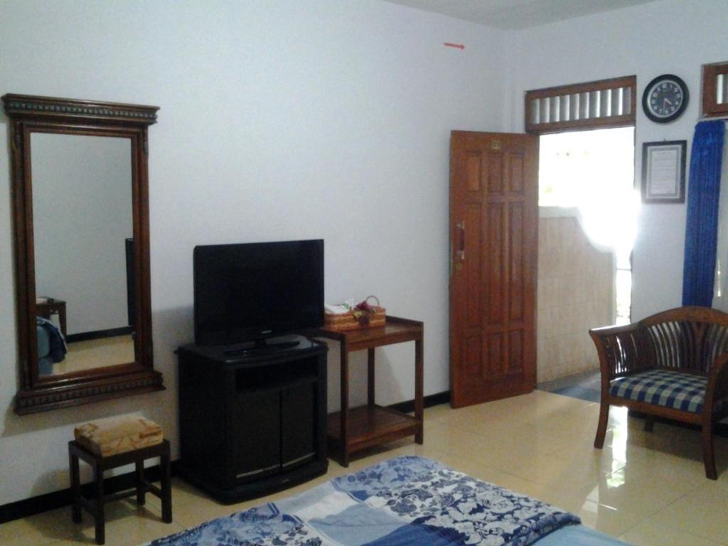 Hotel Wisma Djaja Syariah Bojonegoro Pokój zdjęcie